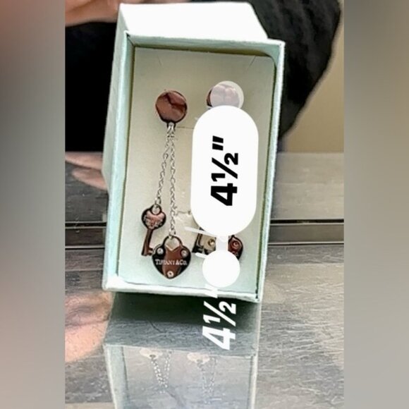 Heart Dangle Earrings - Picture 4 of 5